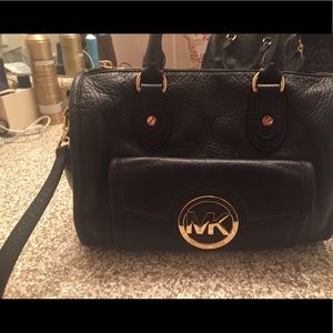 Michael Kors Authentic  Black medium purse